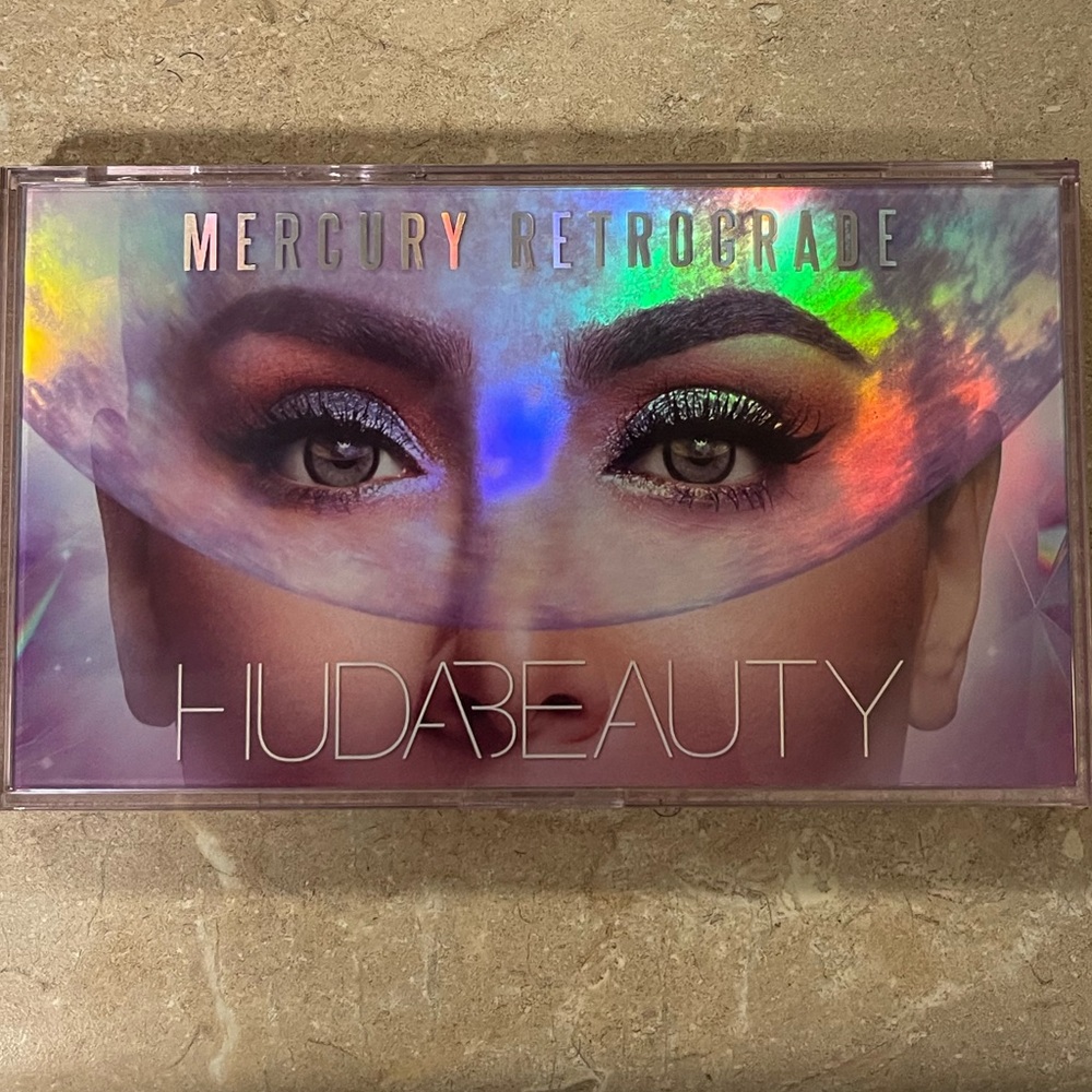 Huda Beauty Mercury Retrograde Palette